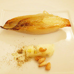 il tram - チコリの1時間ロースト ゴルゴンゾーラ・ピカンテを添えて(3800円のコース)