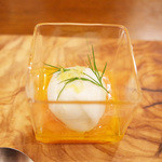 il tram - 自家製 水牛のモッツァレラチーズ フルーツトマトのピュレとレモン(3800円のコース)