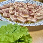 千成寿司 - サムギョプサルがメイン料理の前に1品として出るとは…