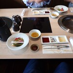 飛騨牛一頭家 馬喰一代 - メニューは、既に幹事さんが電話にて

●プレミアム馬喰ランチ　3,960円

が予約されている