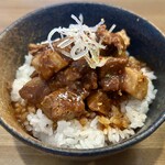 麺屋 龍壽 - 煮込み丼