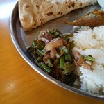 インディアン・レストラン　ロタ - タマネギとインゲン豆のバジ