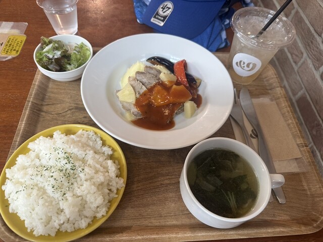 CRAFT BEER DINING &9 - Nihon Odori/Cafe | Tabelog