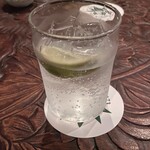 バー デイサイト - ジントニック