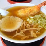 黄金そば - 天ぷら中華そば※チャーシュー、メンマ入り