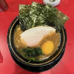 王道家直系 我道家 - ラーメン並＋味玉