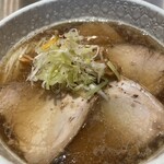 中華そば まるじ - 料理写真: