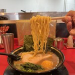 王道家直系 我道家 - ラーメン並＋味玉