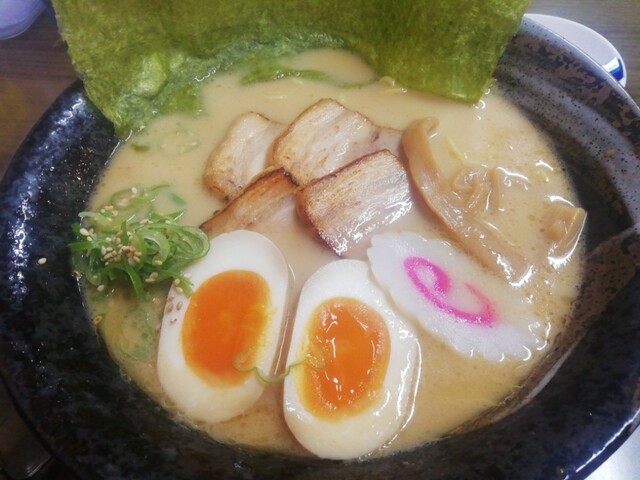 とんこつラーメンの穂月 - 磯鶏（ラーメン）の写真