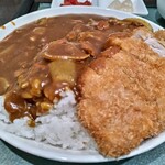 丸勝食堂 - 横から写して見ました。