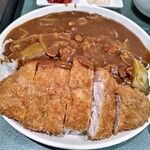 丸勝食堂 - タマネギ旨いスパイシーなカレー、デカいカツ！