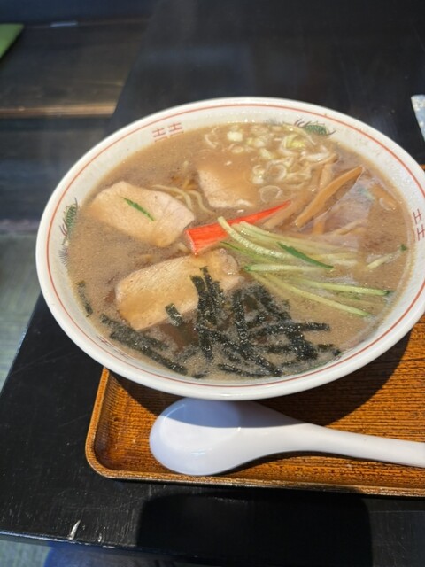 すずきや（酒田）- 地元食堂で味わうリーズナブルな定食