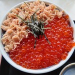 ウトロ漁協婦人部食堂 - 鮭いくら親子丼