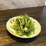 焼肉ホルモン人生大ちゃん - お通しはパジョリ（韓国風ネギサラダ）