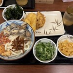 丸亀製麺 小郡店 - 