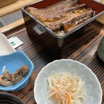 四万十屋 - 天然鰻重