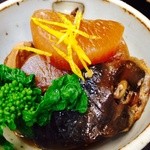 おばん菜割烹 みのる - 天然鰤大根・・・800