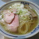 貪瞋癡 - 白醤油ラーメン（追い煮干しver.）