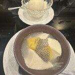 中国名菜　しらかわ - バニラアイスと杏仁豆腐