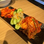 焼肉OGAWA - キムチ盛り合わせ