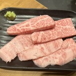 焼肉酒場よんちゃん - 上カルビ（1450円）