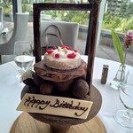 フィリップ・ミル 東京 - お誕生日ケーキのプティガト-