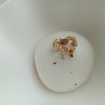 フィリップ・ミル 東京 - シャウルスチーズ（白カビのチーズ）をもちいたムース