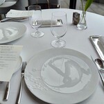 フィリップ・ミル 東京 - テーブルセッティング