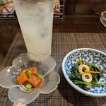 わらしべ - お通し2品500円。