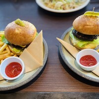 ウルフギャング・パック カフェ 愛知芸術文化センター店 - 