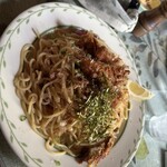 スパゲティハウス HIROSHI - 梅とから揚げのスパゲッティ1380円