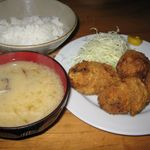 このカキフライの大きさ見てよ♪