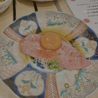 神戸焼肉 金虎 - 神戸牛生産者「勢戸和孝さん」のミスジのユッケ