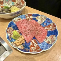 神戸焼肉 金虎 - 神戸牛生産者「勢戸和孝さん」のロース