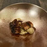 スープとカレー ボンジョルネ - ●温前菜
      鰻の赤ワイン煮込み
      焼き茄子とビリヤニで