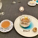 スープとカレー ボンジョルネ - ●デザート
      桃のコンポート
      プチシュー