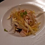 チャイナダイニング クーイン - 蒸し鶏の香り醤油ソース