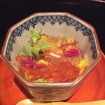 秋茄子とホタテ貝、しめじ、菊の花、イクラのゼリー寄せ さわやかー