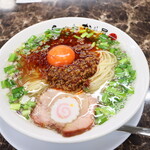 自家製麺 ら～めん かり屋 - 濃厚玉子の台湾カレーら～めん