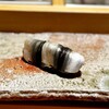 匠 進吾 - 酢の〆具合が絶妙な塩梅のシンコ。
                  柔らかく、味わいもあって、間違いなく真夏の主役の一人ですね！
                  これも最高♪