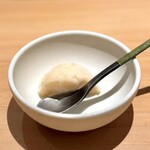 匠 進吾 - 桃のシャーベット。どちらも好み。