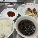 餃子の肉太郎 - 