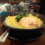 徳 - 豚骨ラーメン(塩)＋Aセット