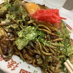 後楽園 - 黄色 赤 緑 濃茶 素晴らしいコントラスト！