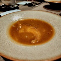 ON the TABLE CHINESE - 