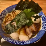 地鶏中華そばと炊き立て秩父おかん飯 トリコ食堂 - 特性醤油ラーメン