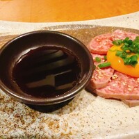 ホルモン焼肉 富や 栄店 - 