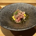 雪花菜 - しゃぶしゃぶとあわふ　もずく酢を敷いて