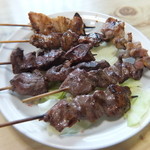 とり勝 - ホルモン、ナンコツ、レバー、ハラミ、ハツ