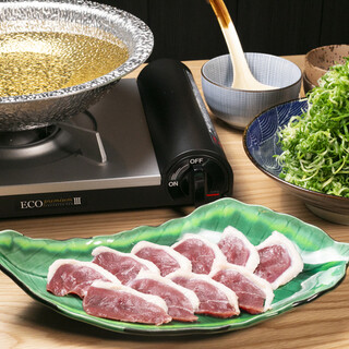 食材の旨味を活かした極上出汁で味わう「京鴨のしゃぶしゃぶ」